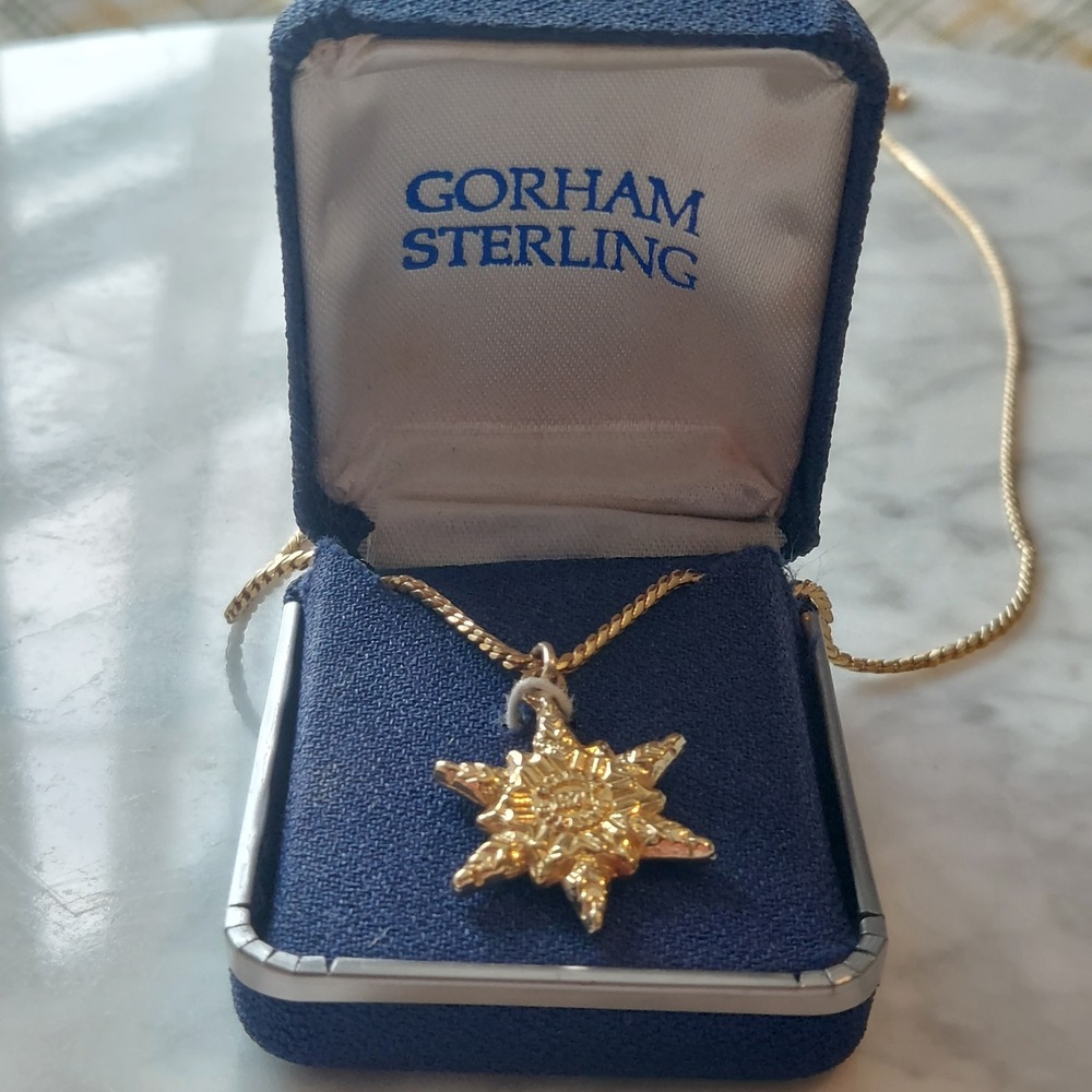 Gorham Sterling 1970 Christmas Snowflake Pendant Necklace Gold Washed 18in Box